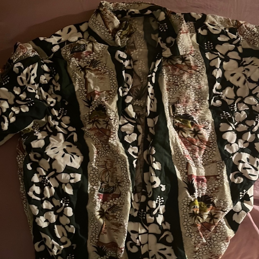 Hawaiian shirt
